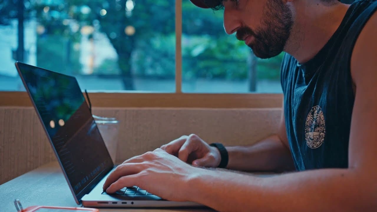 Video Anthony Riera - My AI agent has something to say to you